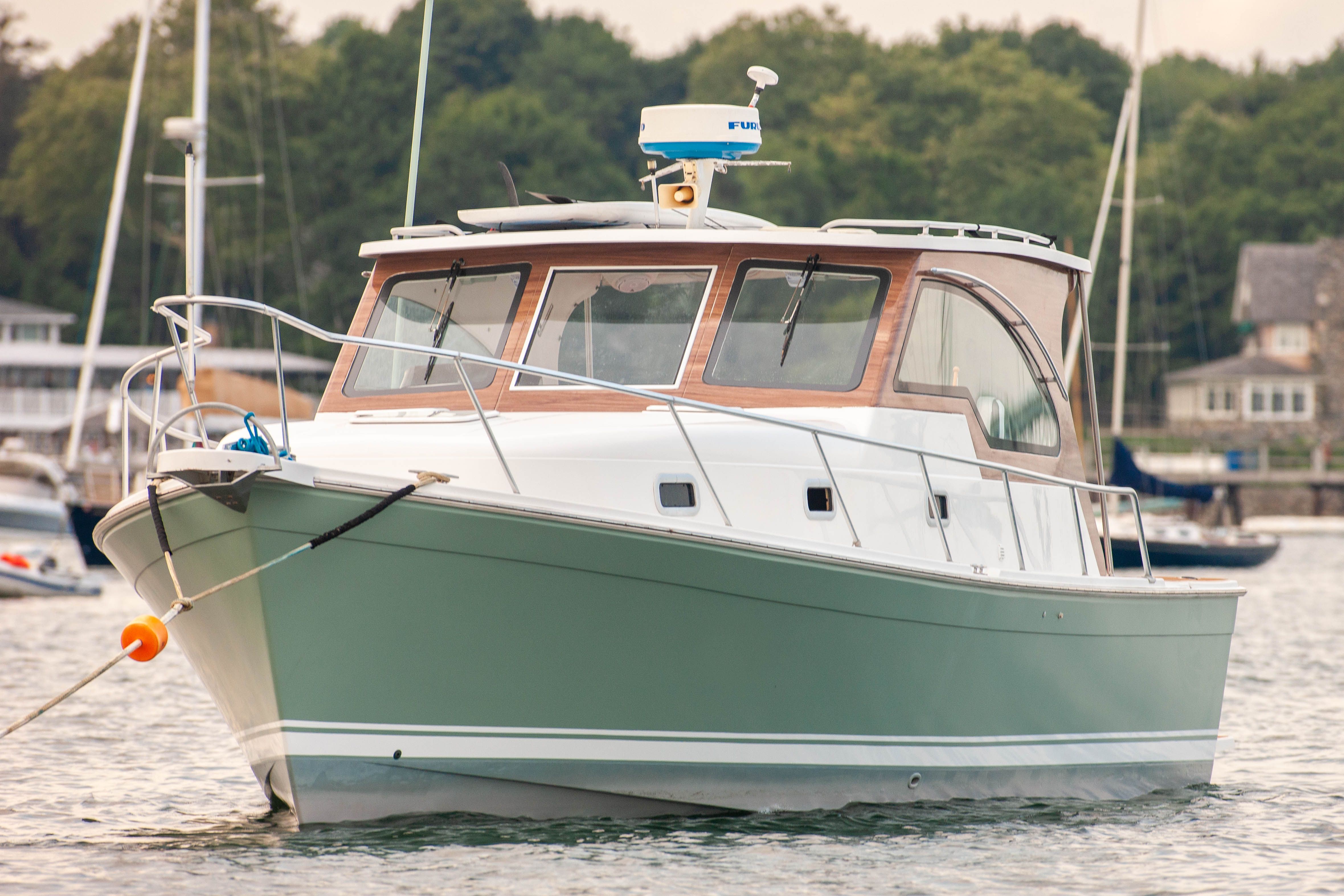 2000 Mainship Pilot 34 Sedan