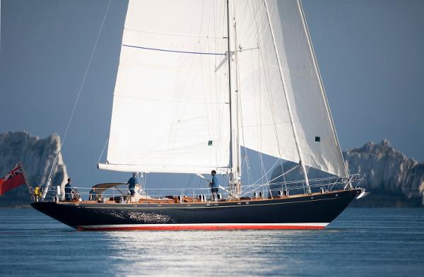 Hoek Classic sloop COPIHUE