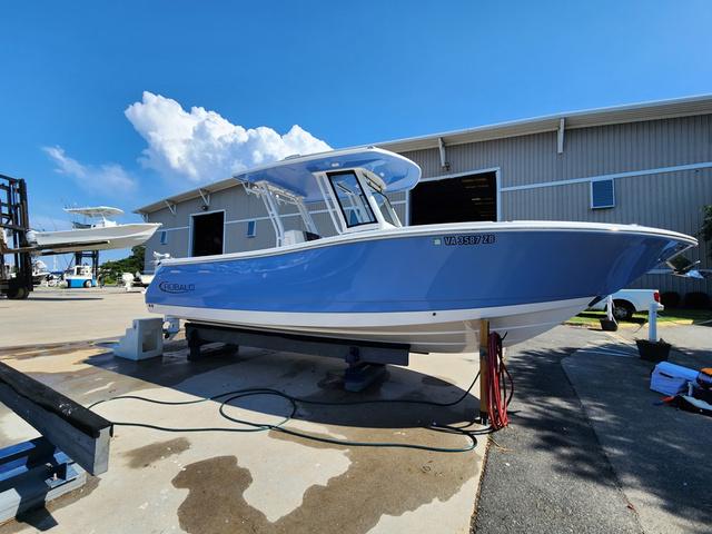2024 Robalo Center Console R270 Trailer included