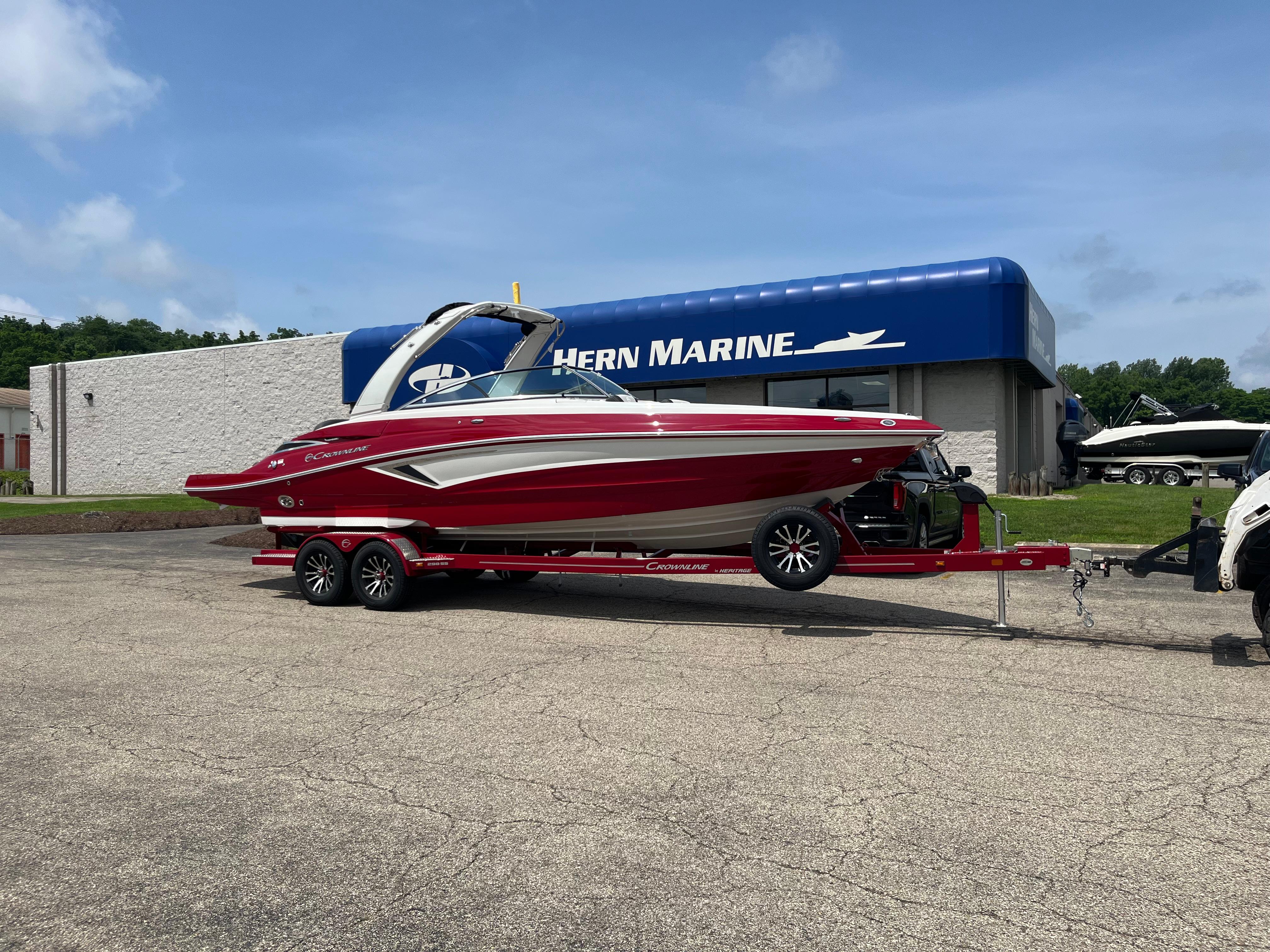 2026 Crownline 298 SS