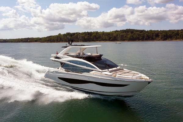 2022 Pearl 62