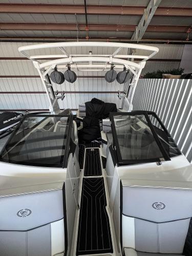 2024 Cobalt R4 Surf