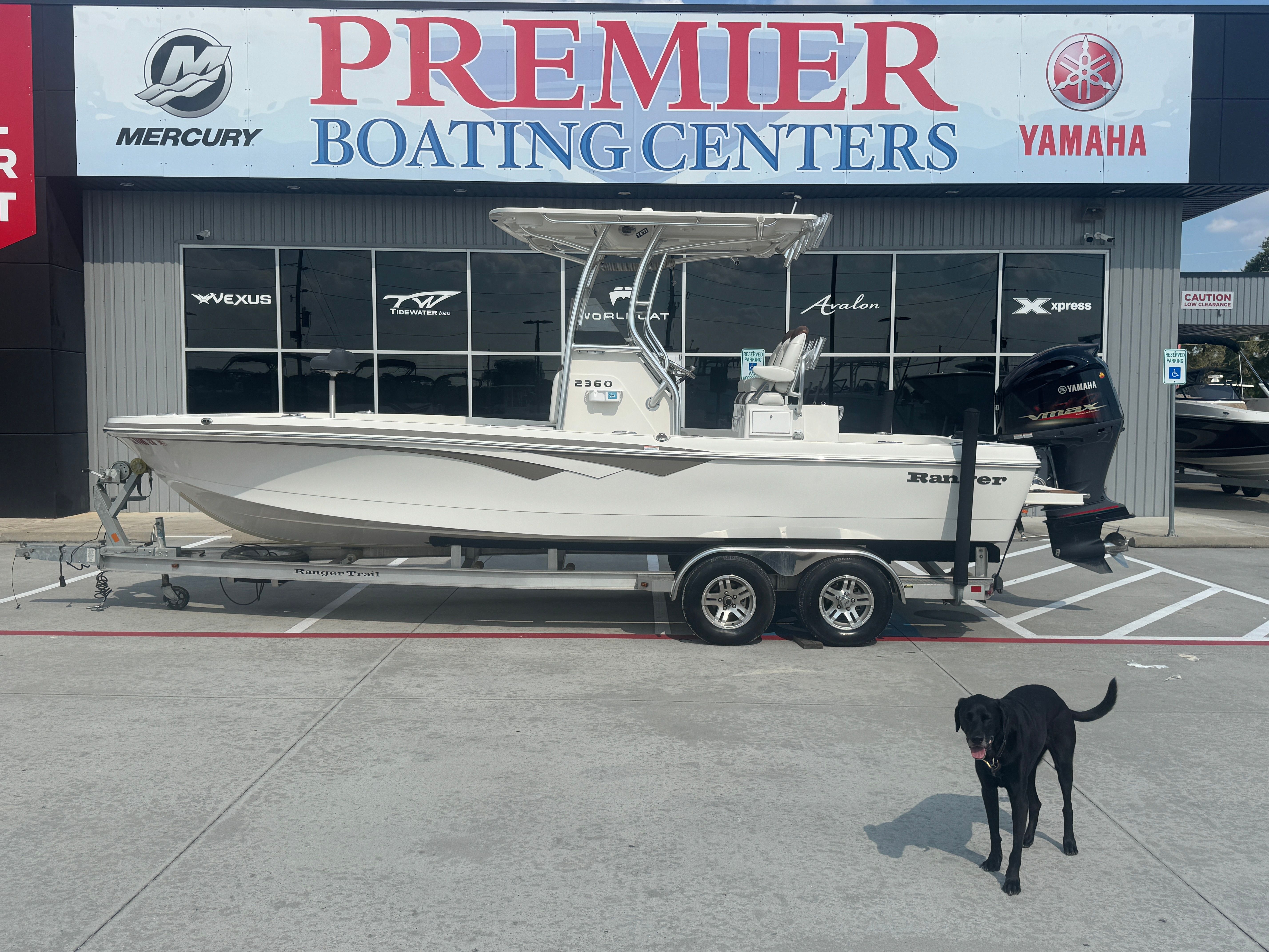 2020 Ranger 2360 Bay
