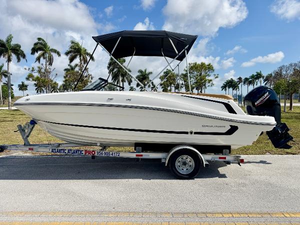 2021 Bayliner VR5 OB