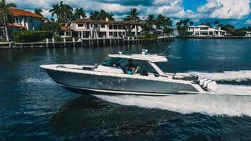 2021 Tiara Sport 43 LS
