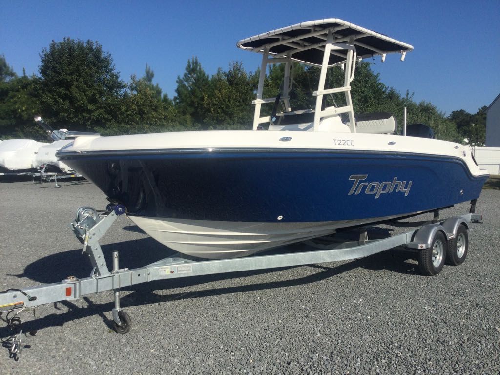 Bayliner CC22 TT BL/WT 200M