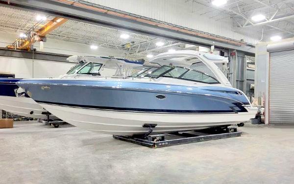 2025 Formula 330 Crossover Bowrider I/O