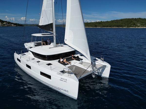 2024 Lagoon 46