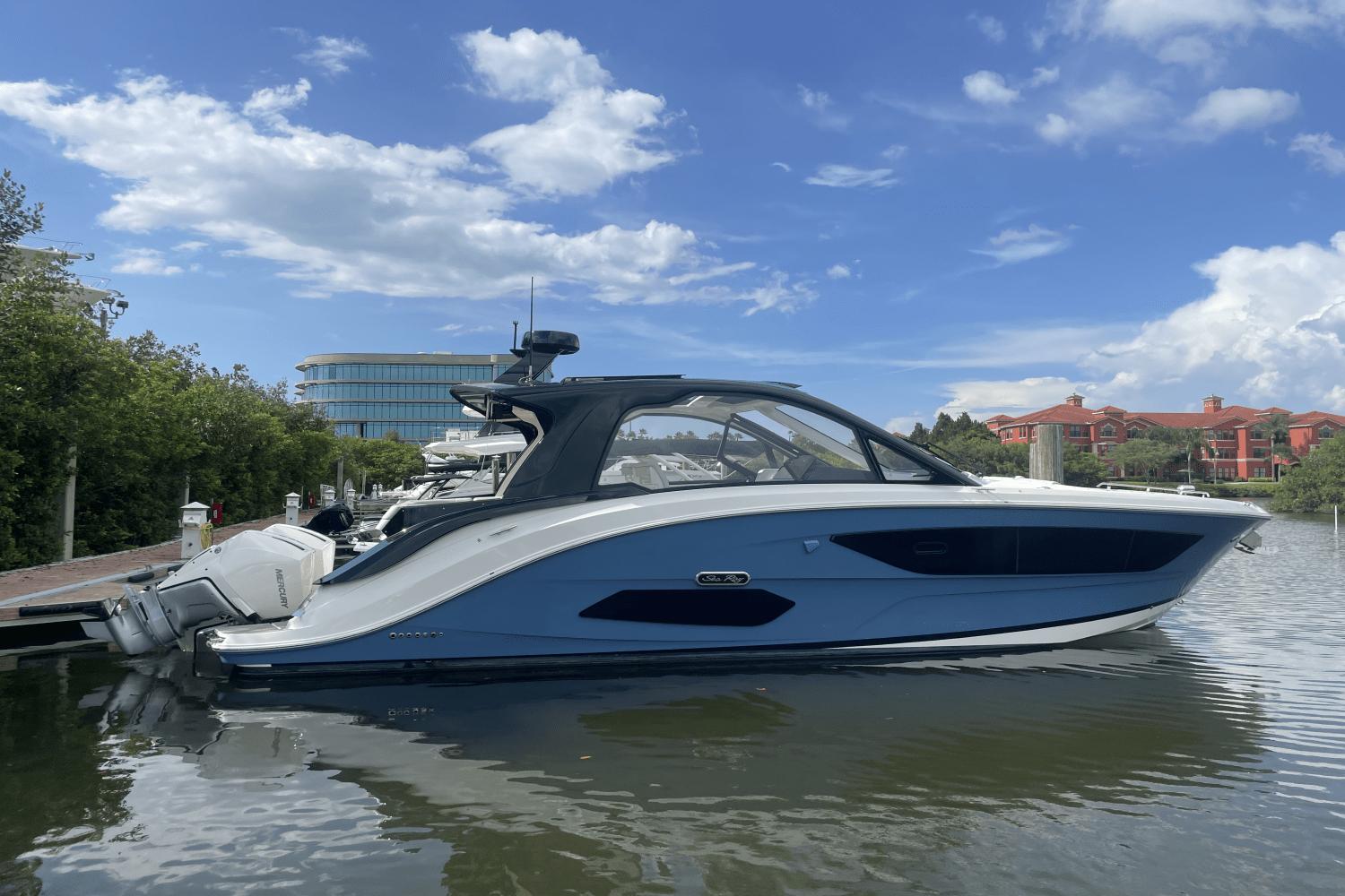 2023 Sea Ray Sundancer 370 OB, Pompano Beach Florida - boats.com