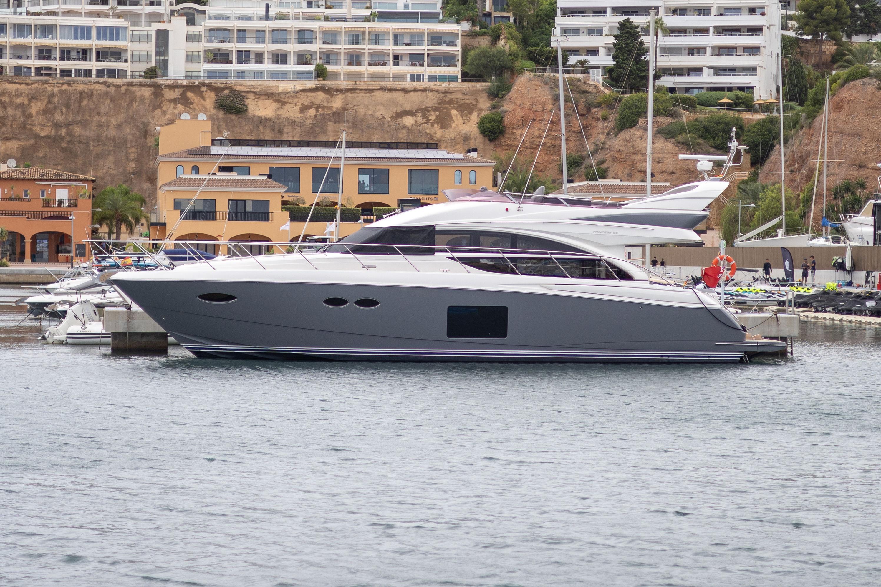 2014 Princess 56