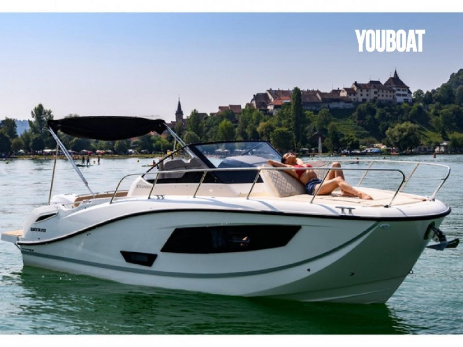Quicksilver Activ 875 Sundeck