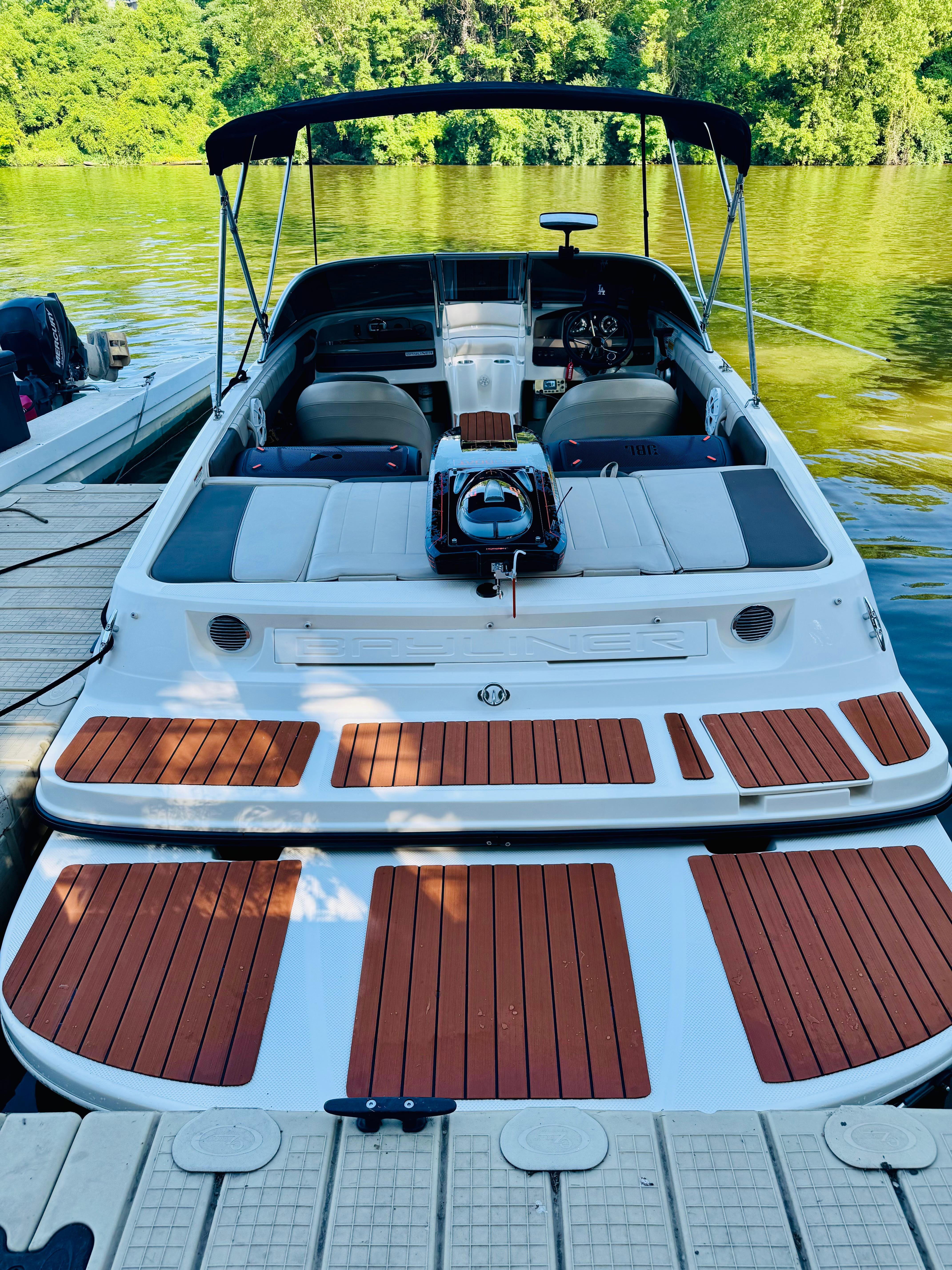 2014 Bayliner 185 Bowrider
