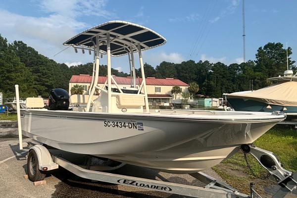 Boston Whaler 190 Montauk