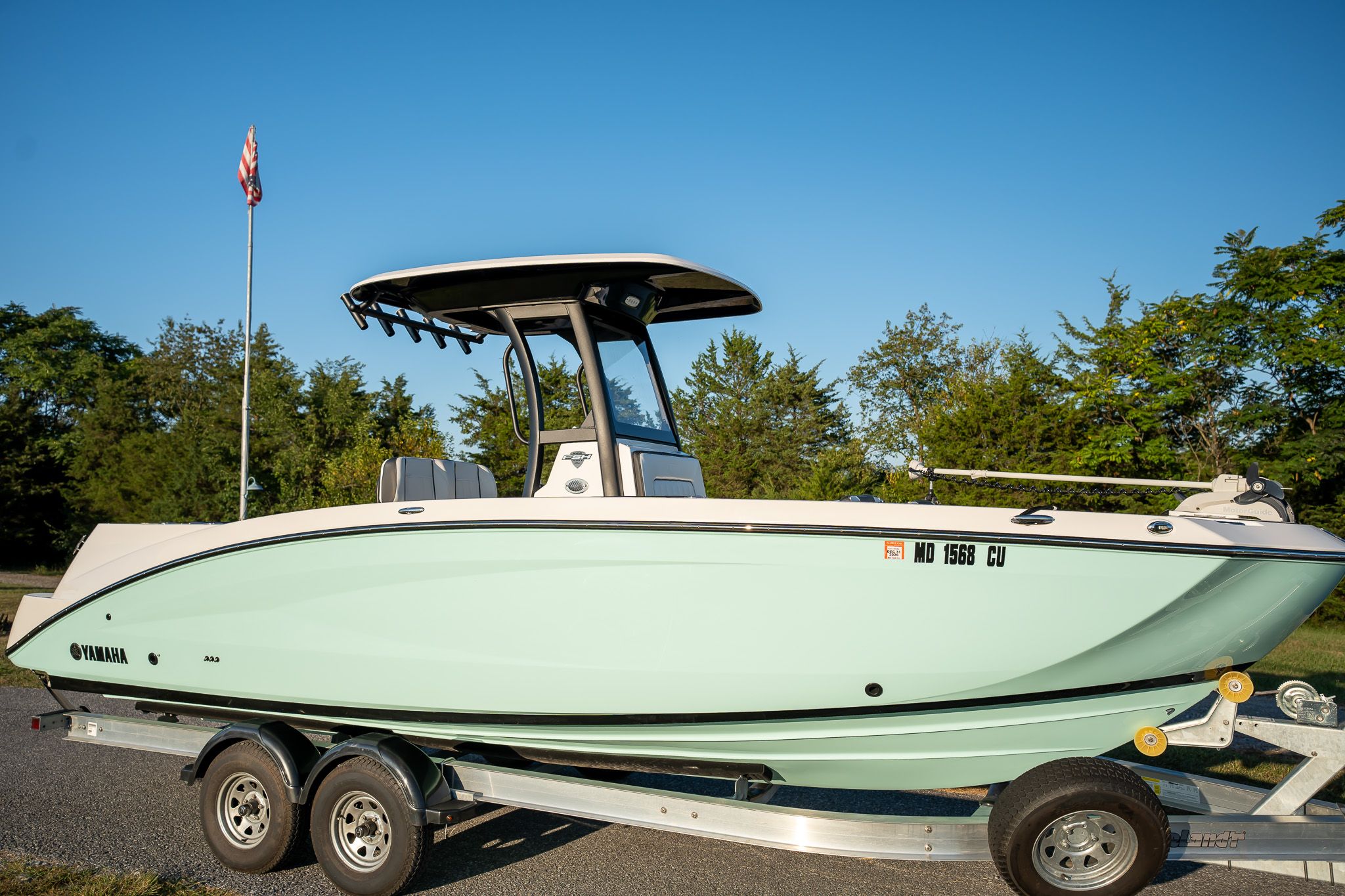 2023 Yamaha Boats 255 FSH Sport E