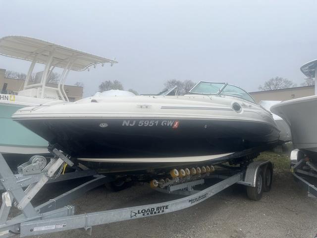 Sea Ray 240 Sundeck