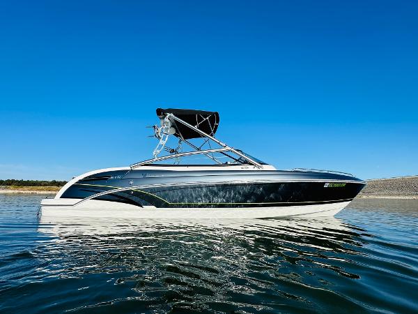 2020 Formula 240 Bowrider
