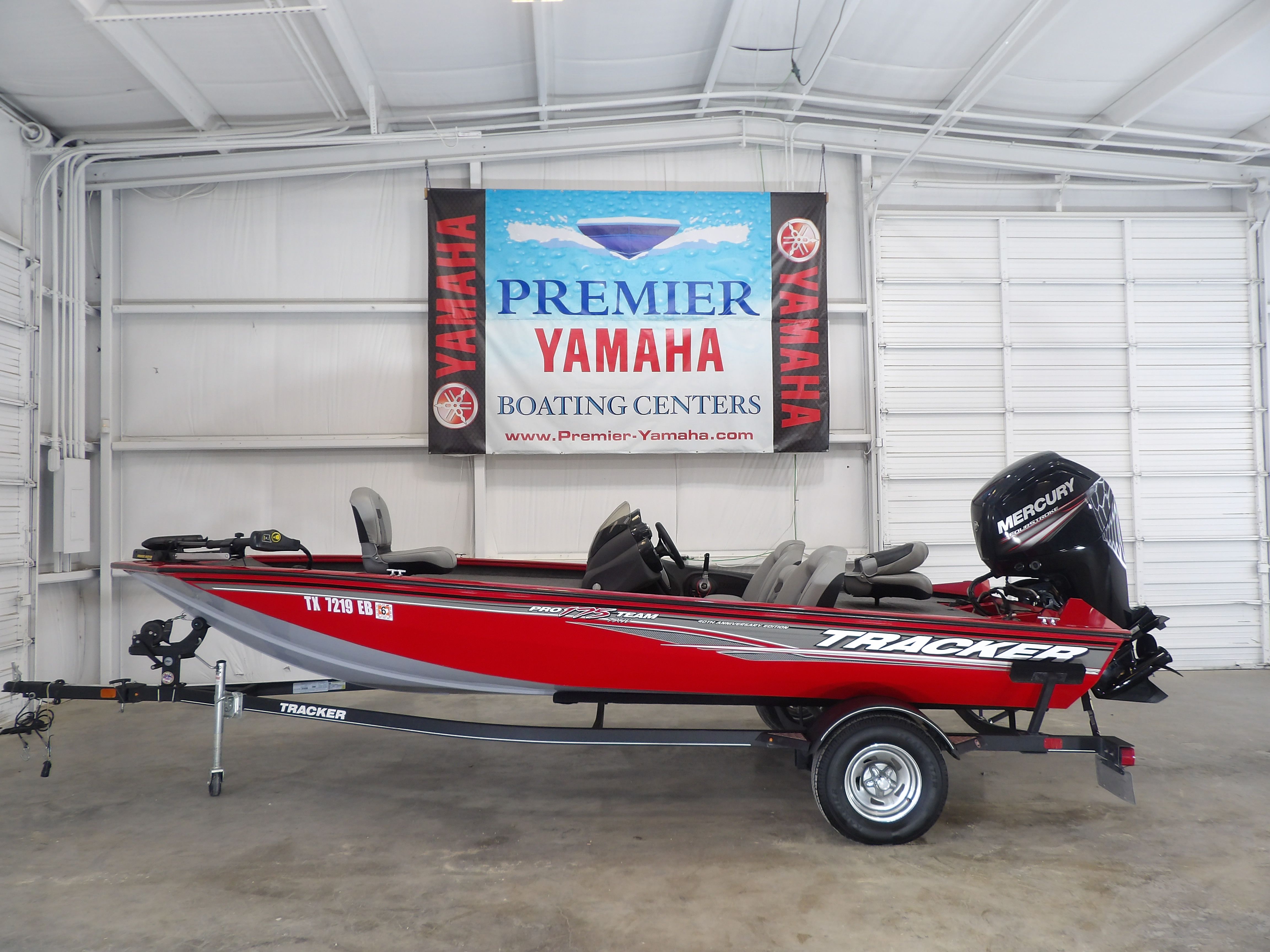Tracker Proteam 175