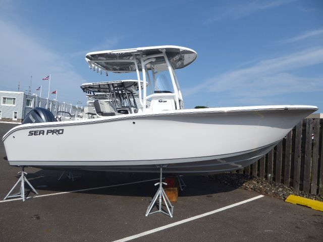 2025 Sea Pro 222 CC