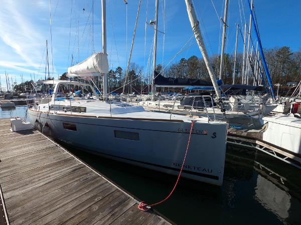 2021 Beneteau Oceanis 38.1