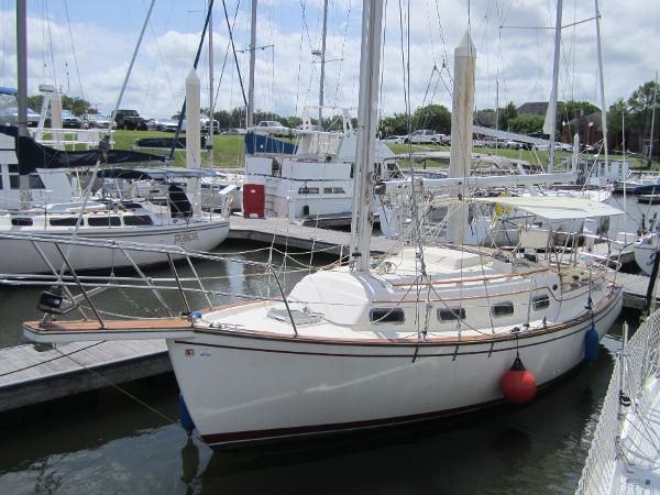 1987 Island Packet 27