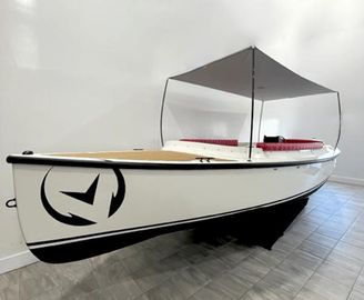 2024 Vision Marine Technologies Fantail 217
