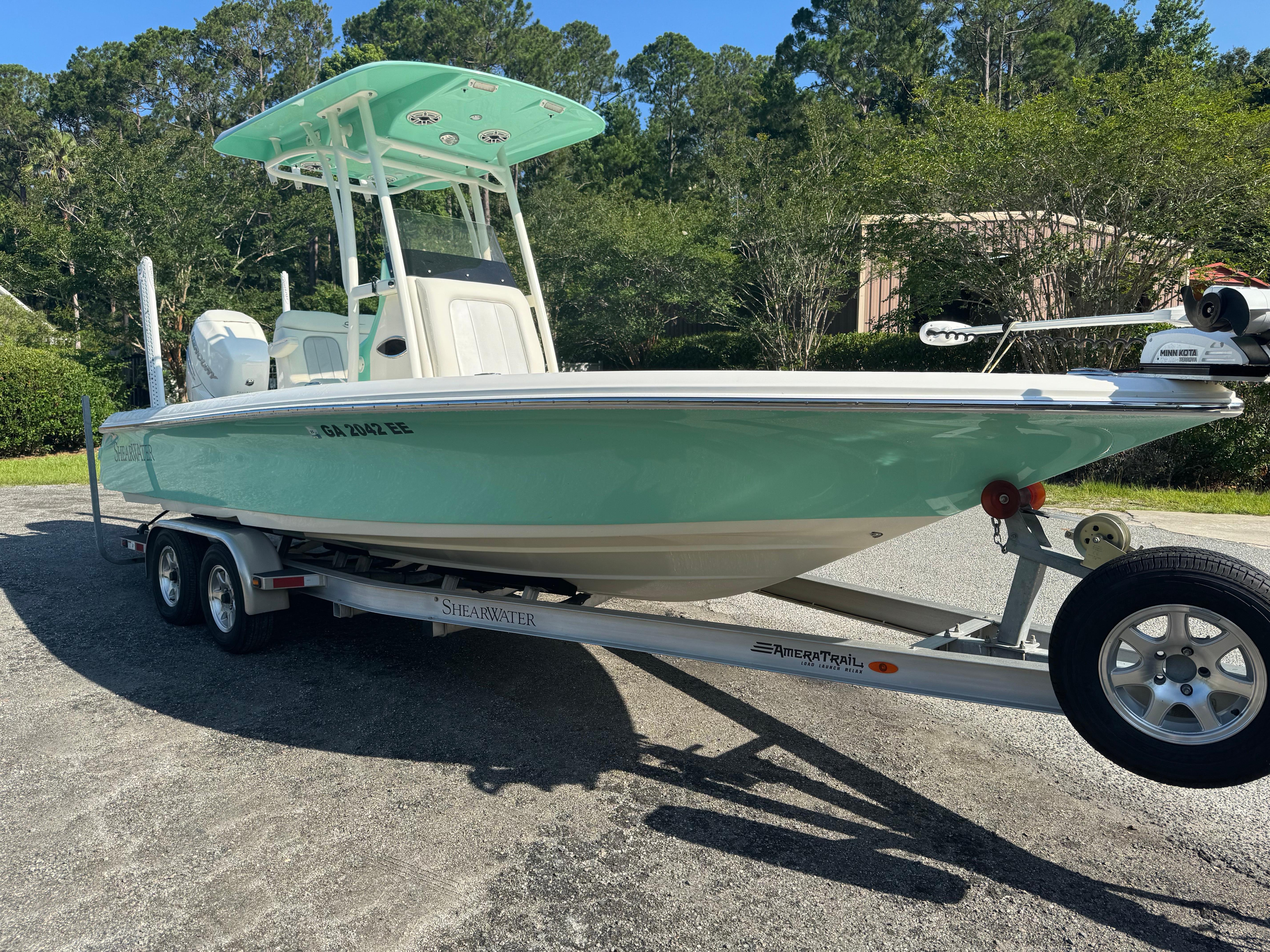 2020 ShearWater 250
