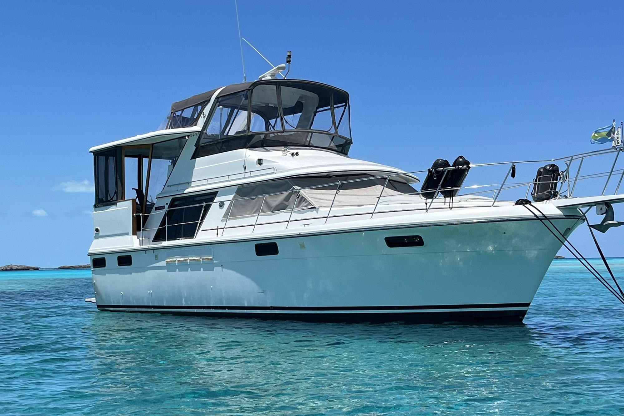 1988 Carver 42 Aft Cabin Motoryacht