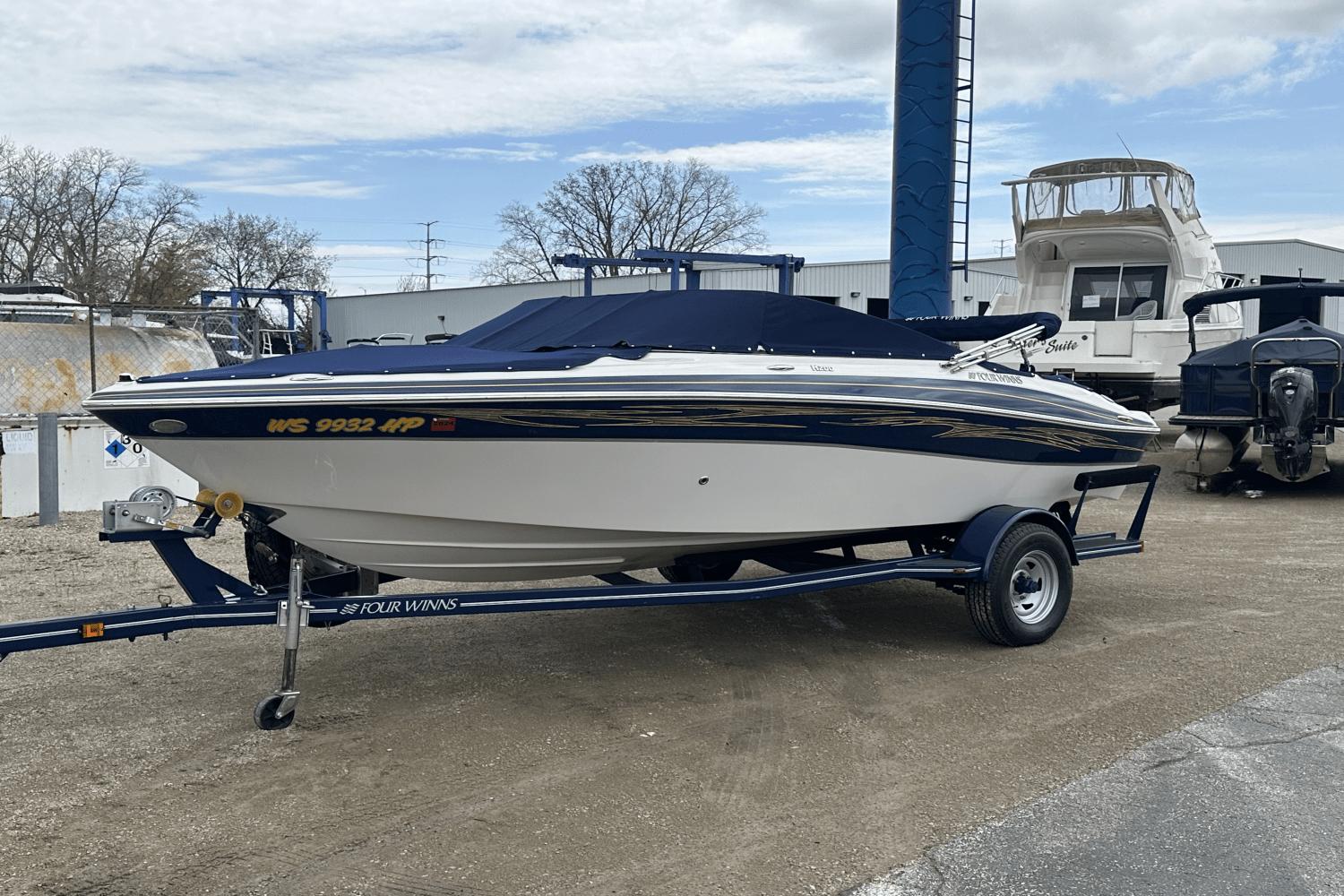 2010 Four Winns 200SS