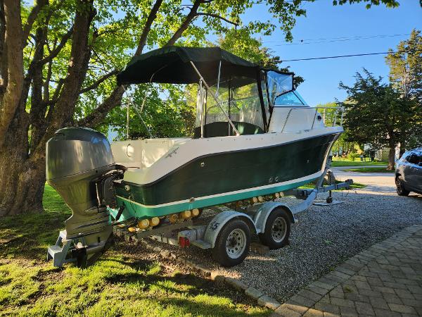 2006 Seaswirl Striper 2101 Walkaround
