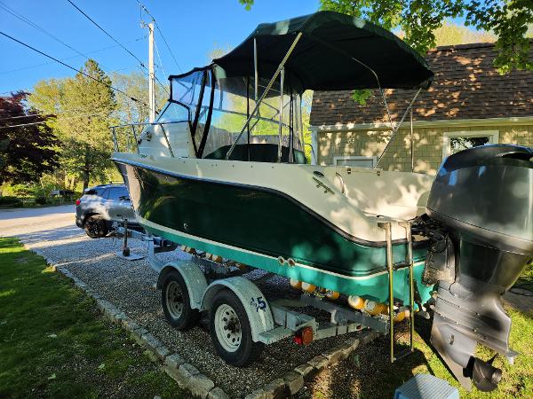 2006 Seaswirl Striper 2101 Walkaround