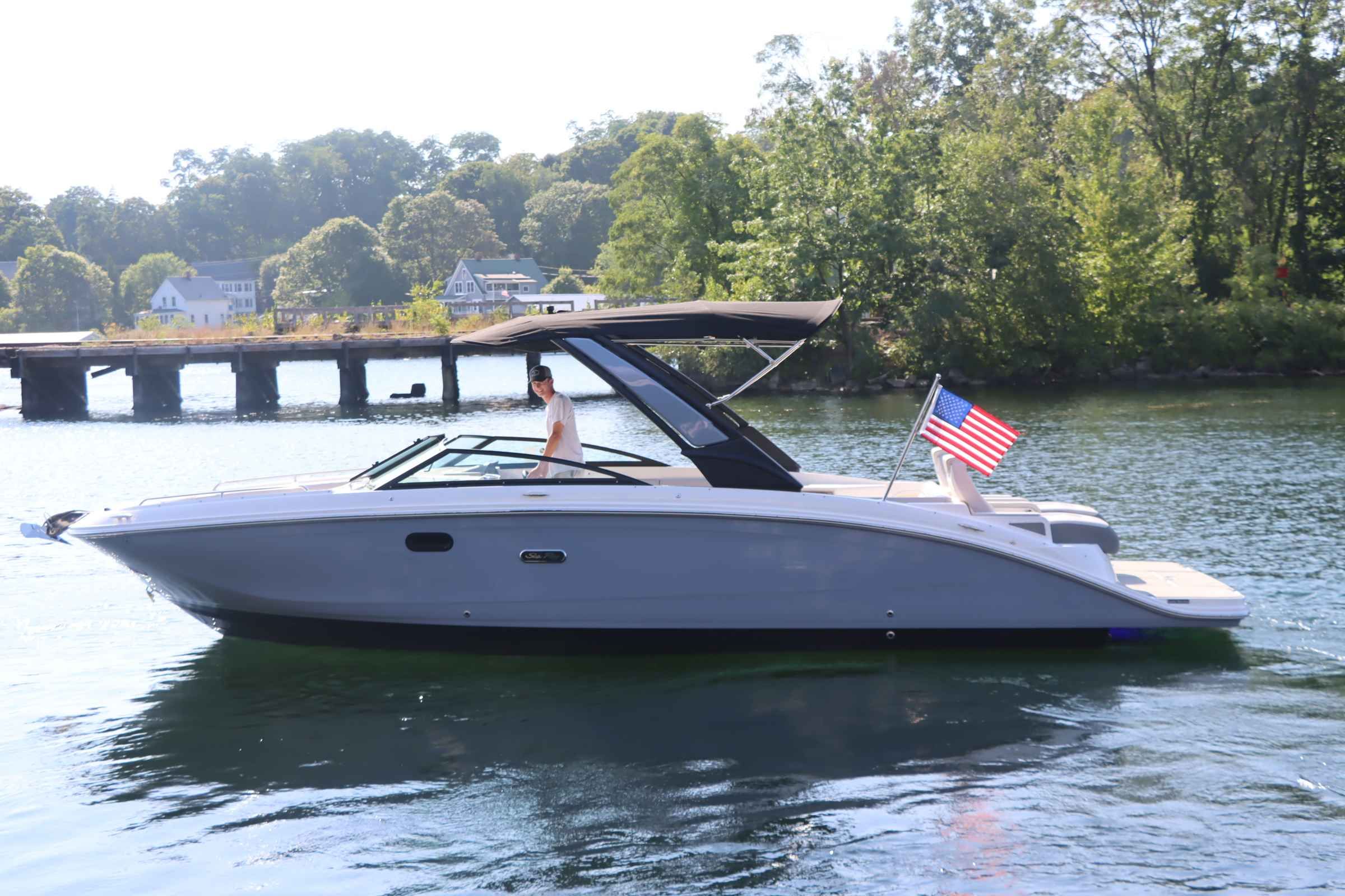 2025 Sea Ray 290SDX