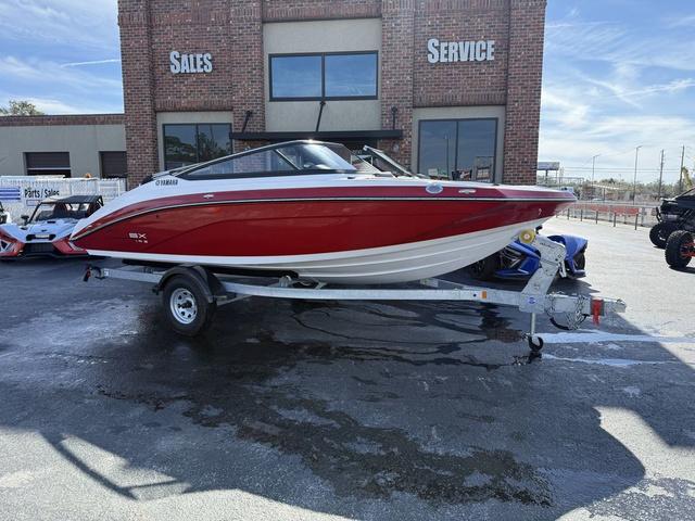 2025 Yamaha Boats SX195-MAPLE RED-GALVANIZE