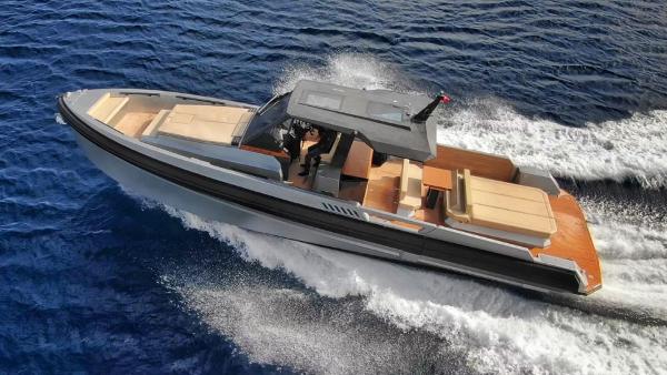 2024 Custom Cantieri Thy Awave 48
