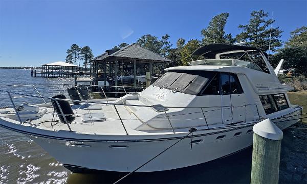 2000 Bayliner 4788 Pilot House Motoryacht