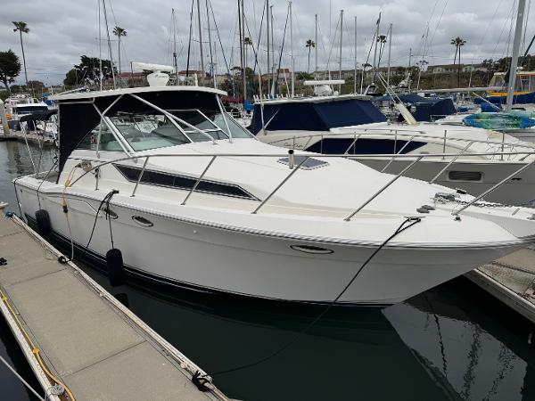 1995 Wellcraft 330 Coastal