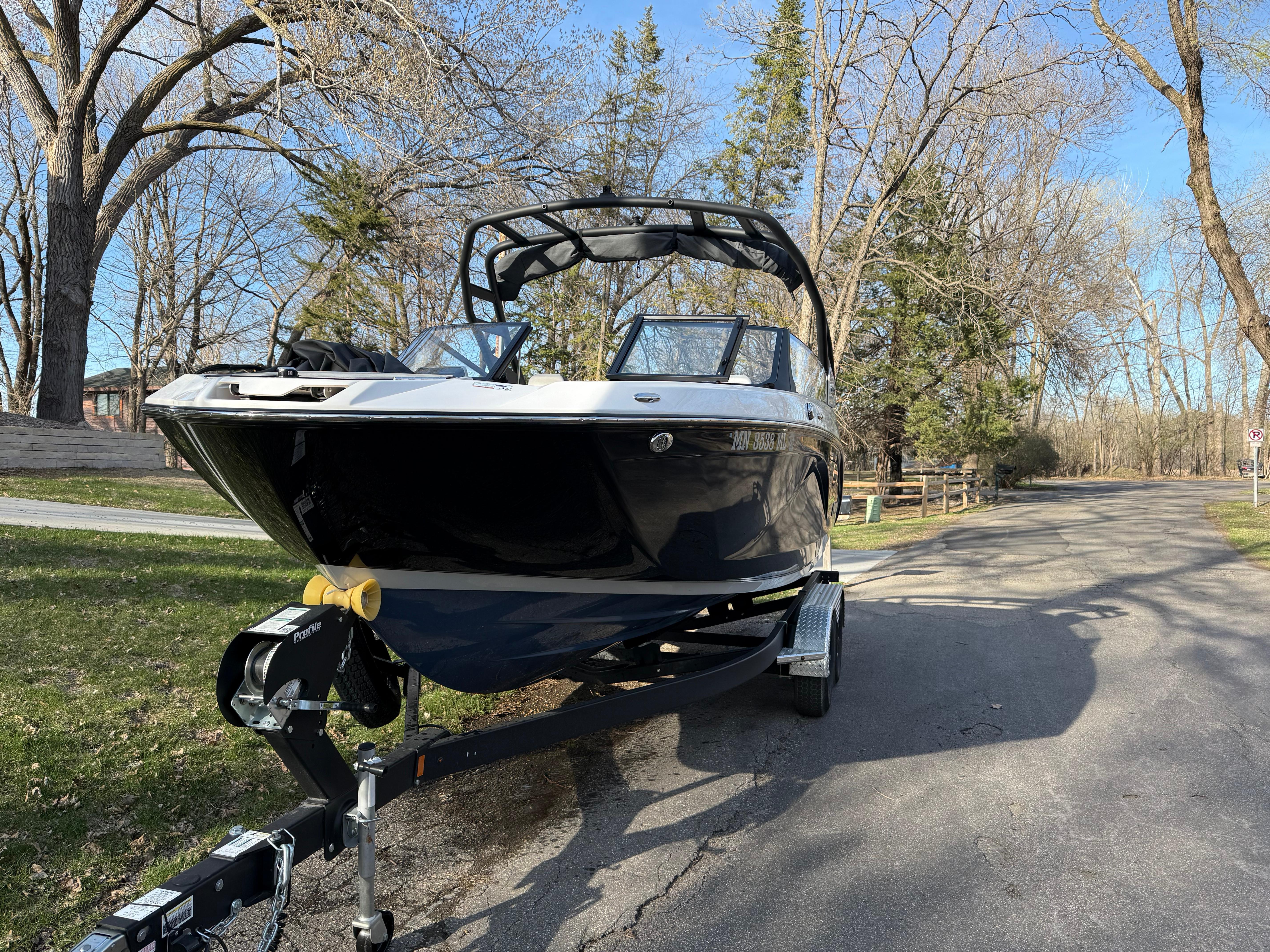 2023 Yamaha Boats 222SD