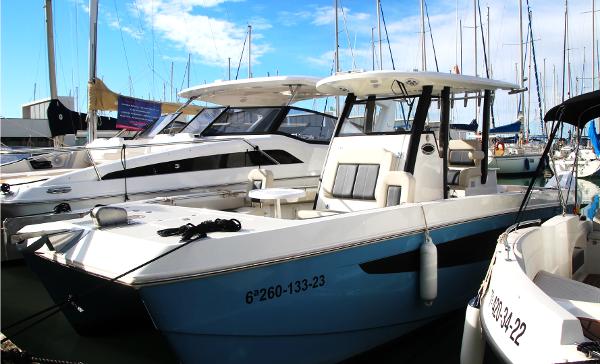 Aquila 28 Molokai Aquila 28 Exterior