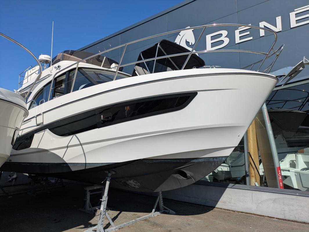 2021 Beneteau Antares 11 Fly