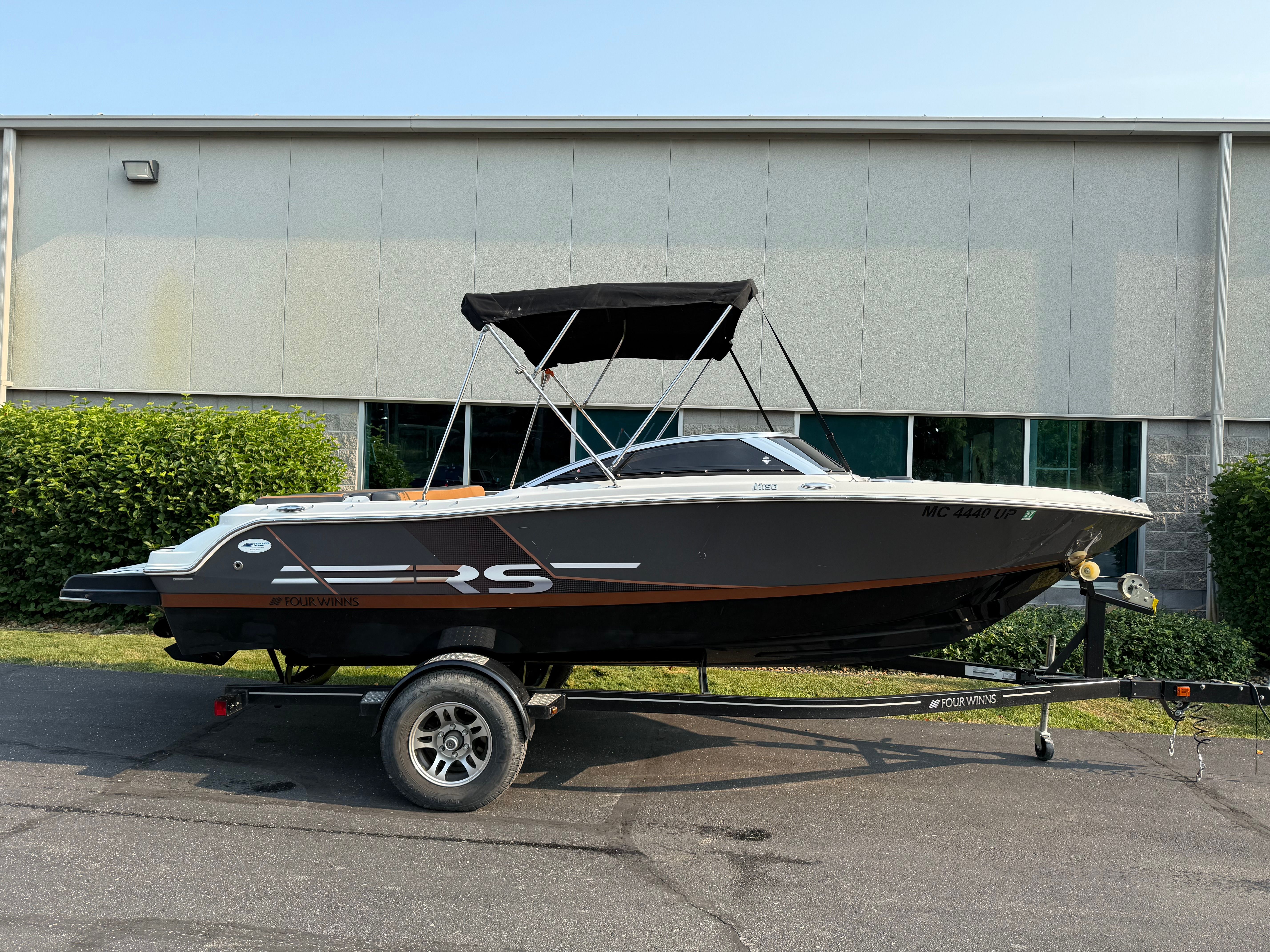 2021 Four Winns H190 RS