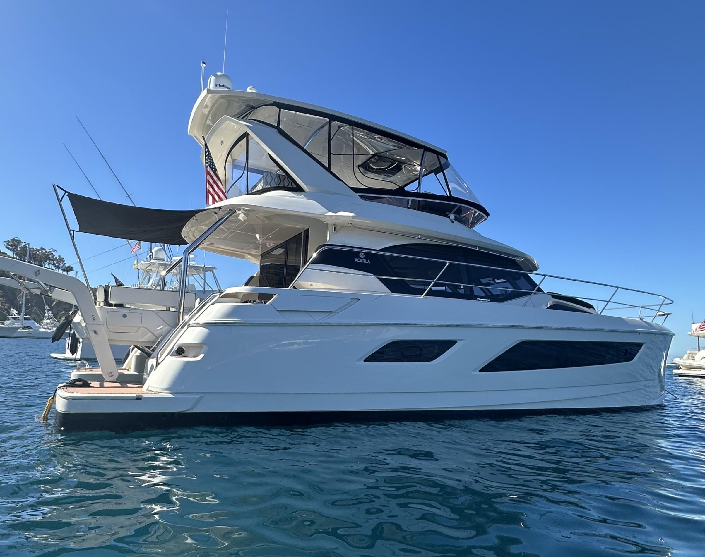 2016 Aquila 44 Power Cat