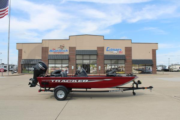 Tracker Pro 170 2025 Tracker Pro 170 boat on trailer outside dealership.