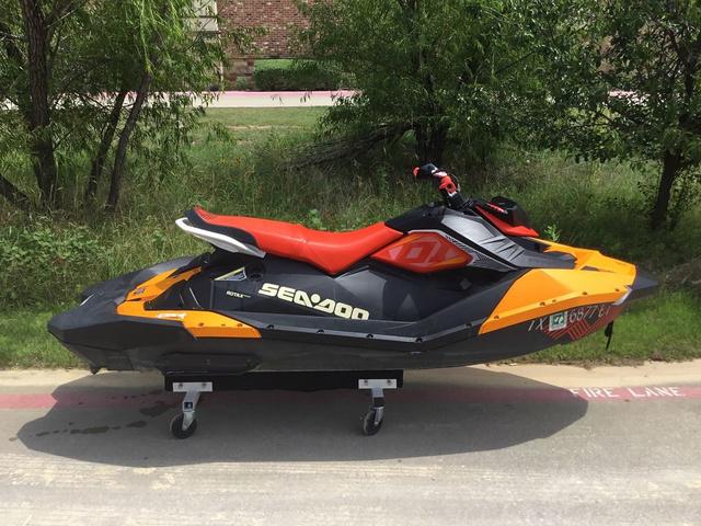 2019 Sea-Doo SPARK TRIXX 3-UP ROTAX 900 H.O. ACE IBR