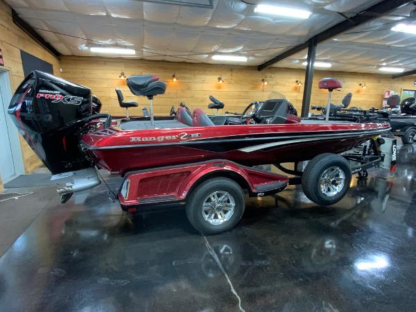 Ranger Z518 Cup-Equipped 2025 Ranger Z518 Cup-Equipped boat in showroom, featuring sleek design and powerful engine.
