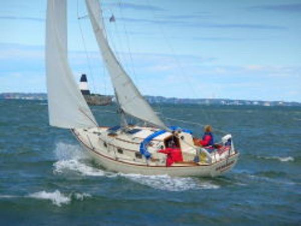 1985 C.E. Ryder Sea Sprite 28
