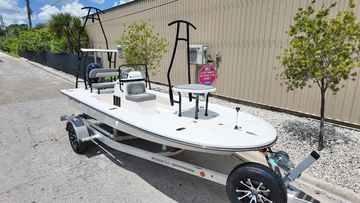 2026 Spyder FX17 Flicker