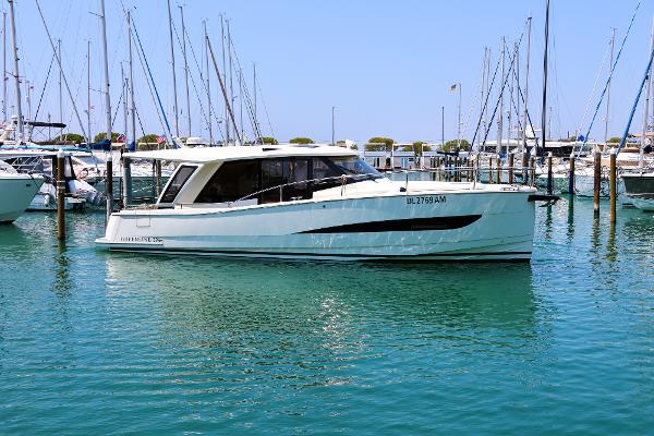 2019 Greenline 39 Hybrid