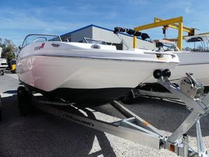 Hurricane SunDeck 2200 DC OB