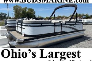 Qwest E-Class 820 Lanai LT 2023 Qwest E-Class 820 Lanai LT pontoon boat at Bud's Marine, Ohio.