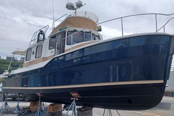 2018 Ranger Tugs R-31 CB LE