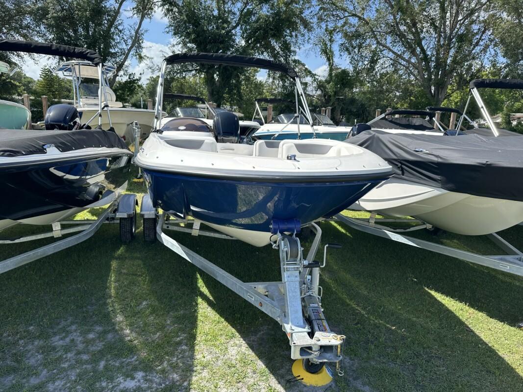 2024 Bayliner E16